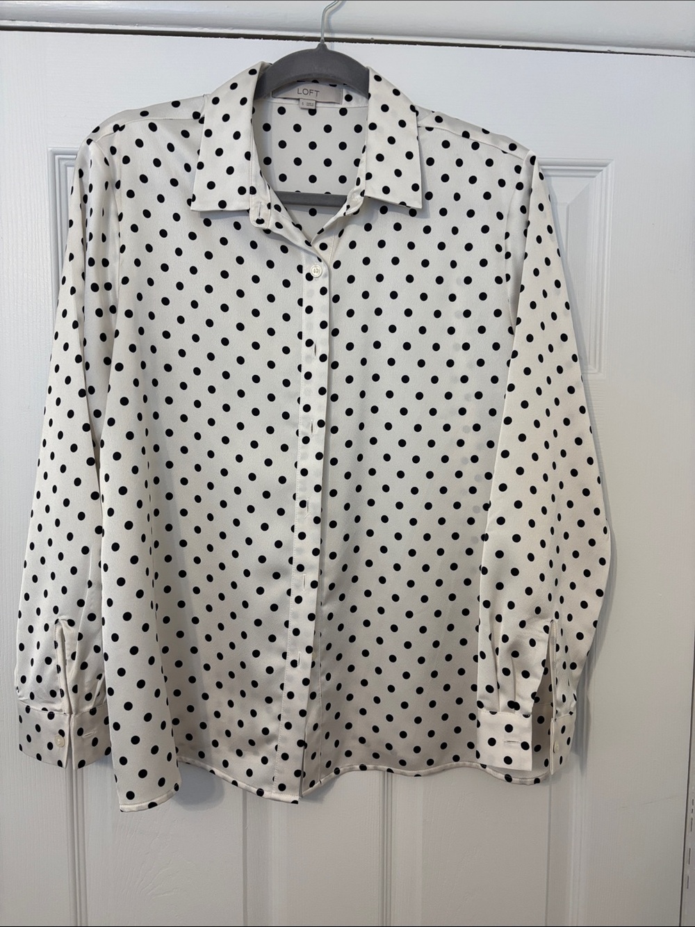 LOFT Black Polka Dot White Button-Down Blouse
